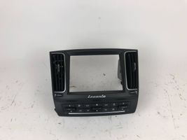 Maserati Levante Pääyksikkö multimedian ohjaus 670126323