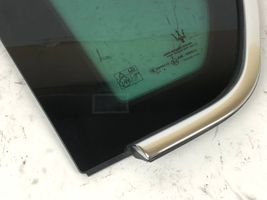 Maserati Levante Mažasis "A" galinių durų stiklas 06701010560