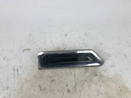 BMW 7 F01 F02 F03 F04 Listwa / Nakładka na błotnik przedni 7298869