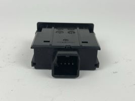 Maserati Levante Câble adaptateur AUX 670037782