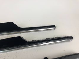 Porsche Macan Set di rivestimento del pannello della portiera 95B867062