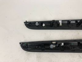 Porsche Macan Set di rivestimento del pannello della portiera 95B867062