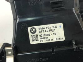 BMW 3 GT F34 Boczna kratka nawiewu deski rozdzielczej 9218550