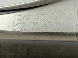 Toyota Mirai Listwa / Nakładka na błotnik przedni 6011862010