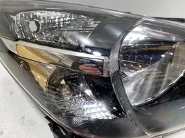 Mazda 2 Lampa przednia DB5J51030