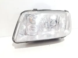 Volkswagen Bora Lampa przednia 1J5941015BE