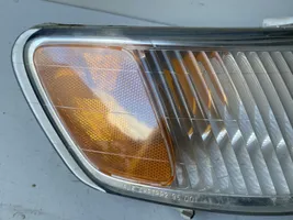 Honda Odyssey Lampa przednia 