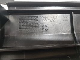 BMW X3 G01 Panel mocowania chłodnicy / góra 17118642755