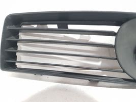 Seat Alhambra (Mk1) Grille inférieure de pare-chocs avant 7M7853683A