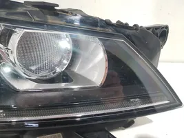 Jaguar XF X260 Lampa przednia GX6313W029EE
