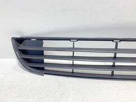 Renault Clio II Etupuskurin alempi jäähdytinsäleikkö 8200271912