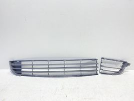 Renault Clio II Grille inférieure de pare-chocs avant 8200271912