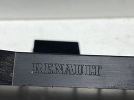 Renault Kangoo II Etupuskurin alempi jäähdytinsäleikkö 8200616137