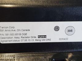 Volkswagen PASSAT B8 USA Etupuskurin ylempi jäähdytinsäleikkö 561853651B