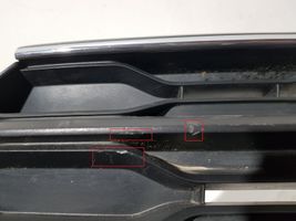 Volkswagen T-Roc Maskownica / Grill / Atrapa górna chłodnicy 2GA853651