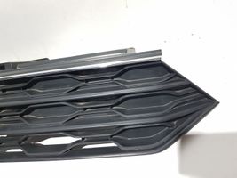 Volkswagen T-Roc Maskownica / Grill / Atrapa górna chłodnicy 2GA853651