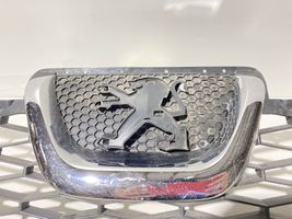 Peugeot Boxer Grille calandre supérieure de pare-chocs avant 1306599070