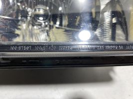 Mitsubishi Pajero Lampa przednia 10087420