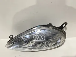 Fiat Grande Punto Lampa przednia 