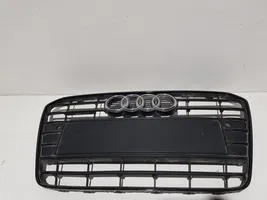 Audi A5 8T 8F Grotelės viršutinės 8T0853651G