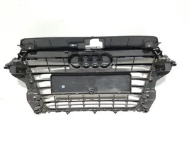 Audi A3 S3 8V Griglia superiore del radiatore paraurti anteriore 8V3853651