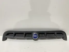 Fiat Doblo Etupuskurin ylempi jäähdytinsäleikkö 735268388