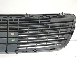 Mercedes-Benz E W211 Grille calandre supérieure de pare-chocs avant A2118800283