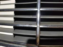 Mercedes-Benz E W211 Grille calandre supérieure de pare-chocs avant A2118800283