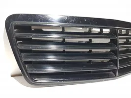 Mercedes-Benz CLK A208 C208 Grille calandre supérieure de pare-chocs avant 2088800085