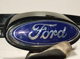 Ford Focus Rejilla superior del radiador del parachoques delantero BM518A113C