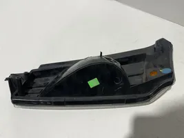 Chevrolet Avalanche Front indicator light 10010372