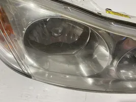 Nissan Maxima Lampa przednia 