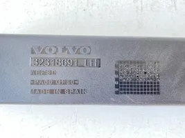 Volvo XC40 Supporto di montaggio del parafango 32318691
