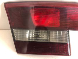 Subaru Legacy Lampy tylnej klapy bagażnika 