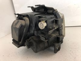 Audi A4 S4 B5 8D Lampa przednia 