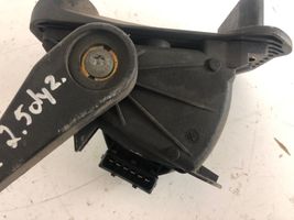 Volvo V70 Accelerator throttle pedal 9496822