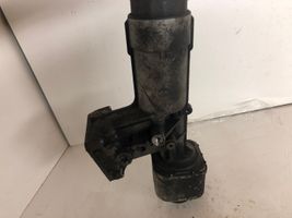 Volkswagen PASSAT B5 Supporto di montaggio del filtro dell’olio 038115389B