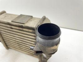 Audi A4 S4 B6 8E 8H Chłodnica powietrza doładowującego / Intercooler 