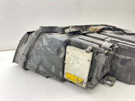 Audi A8 S8 D3 4E Lampa przednia 15815400