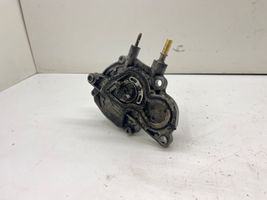 Opel Astra H Vacuum pump 