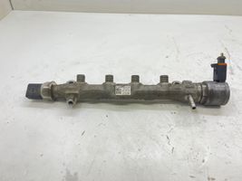 Audi A6 C7 Listwa wtryskowa 04L089E