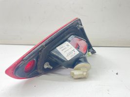 Mitsubishi Colt Lampy tylnej klapy bagażnika 8336A029