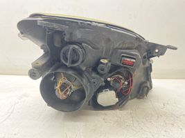 Opel Signum Lampa przednia 15588700