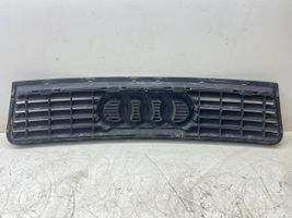 Audi A6 S6 C5 4B Grille calandre supérieure de pare-chocs avant 