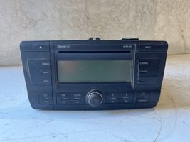 Skoda Octavia Mk2 (1Z) Radio/CD/DVD/GPS-pääyksikkö 022432