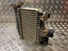 Toyota Corolla E120 E130 Starpdzesētāja radiators 