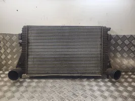 Volkswagen Touran I Chłodnica powietrza doładowującego / Intercooler 1K0145803E