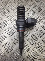 Volkswagen PASSAT B5 Injecteur de carburant 038130073J