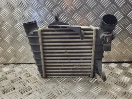 Volkswagen Polo IV 9N3 Chłodnica powietrza doładowującego / Intercooler 862403N