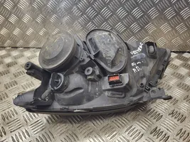 Opel Vectra C Lampa przednia 15588800